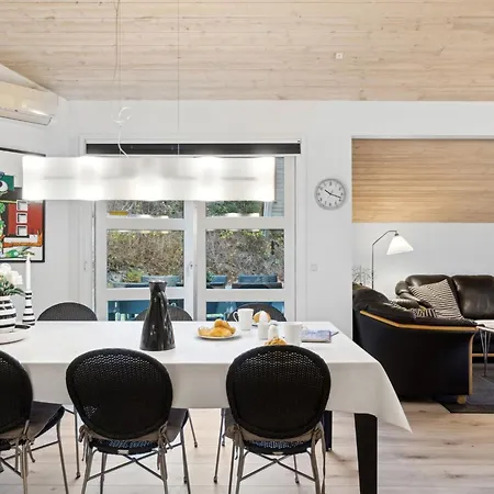 度假居 Teodosij - 500m From The Sea By Interhome *